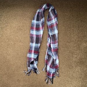 Lightweight Scarf